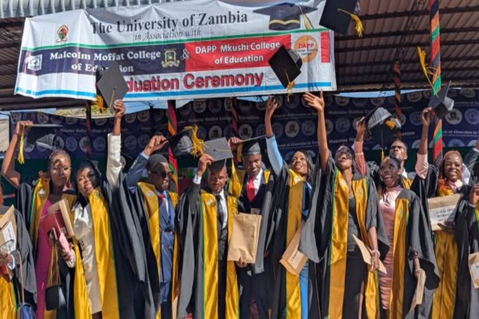 DAPP MKUSHI COLLEGE OF EDUCATION GRADUATE TEACHERS READY TO SERVE COMMUNITIES 